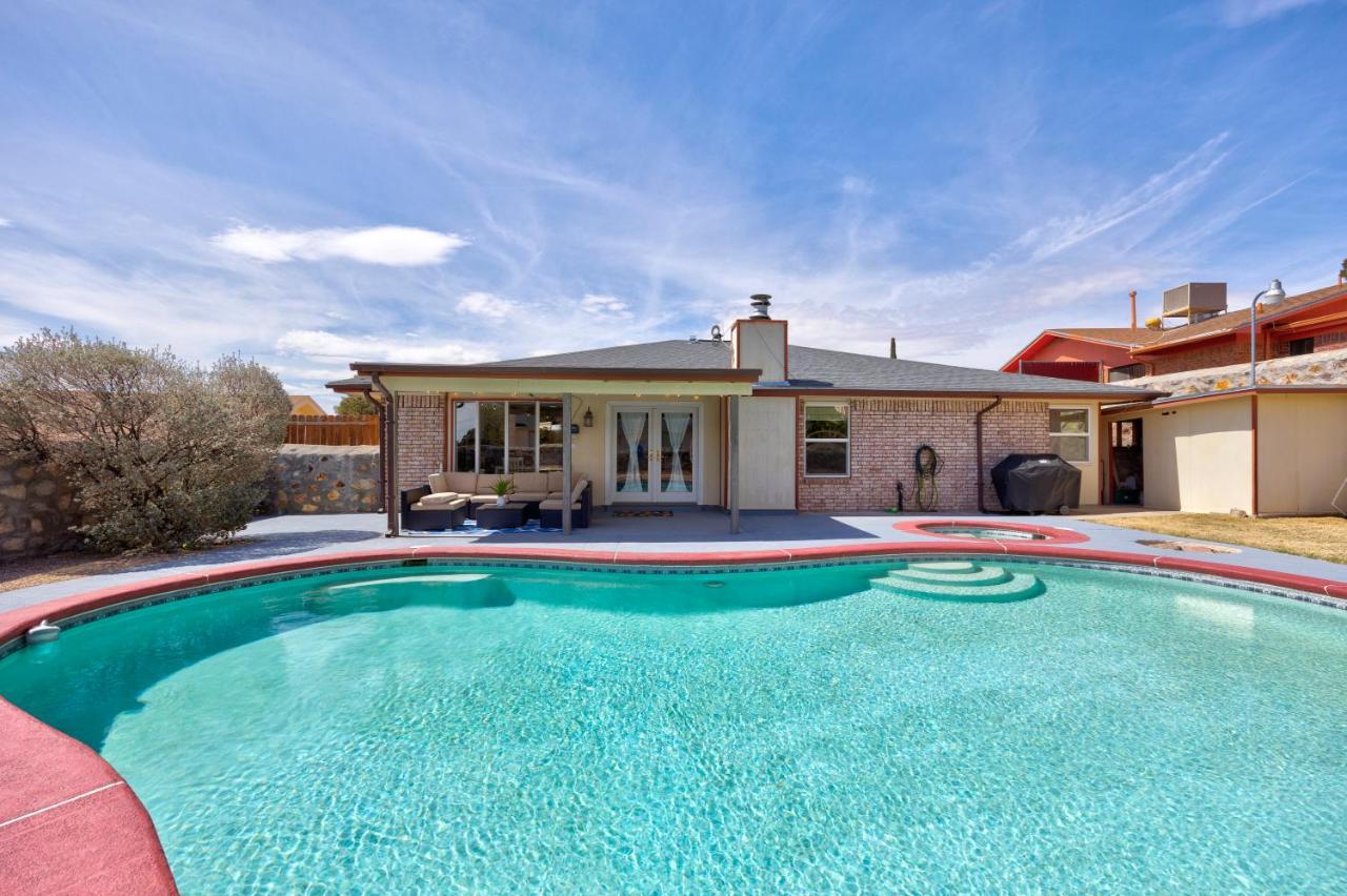 Home With Mountain View/Pool/Tub 艾爾帕索 外观 照片